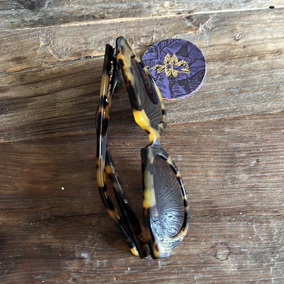 Karen Walker sunglasses in tortoise with dust cloth and case - NWT - Picture 2 of 7